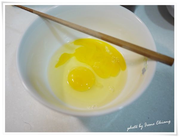 【電鍋食譜】原來布丁這麼簡單！只要雞蛋、牛奶、糖就OK