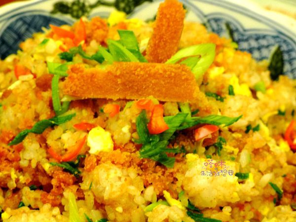 【年菜料理】黃金烏魚子炒飯
