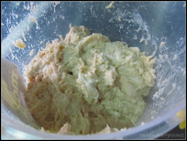 自己做麵包超簡單‧五分鐘軟式麵包(蜂蜜辮子胖&蘭姆葡萄胖)
