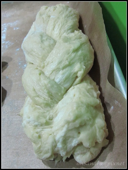 自己做麵包超簡單‧五分鐘軟式麵包(蜂蜜辮子胖&蘭姆葡萄胖)