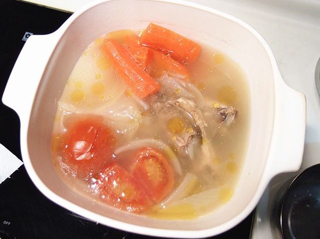 【清高湯食譜】雞骨蔬菜湯湯頭變清澈小撇步