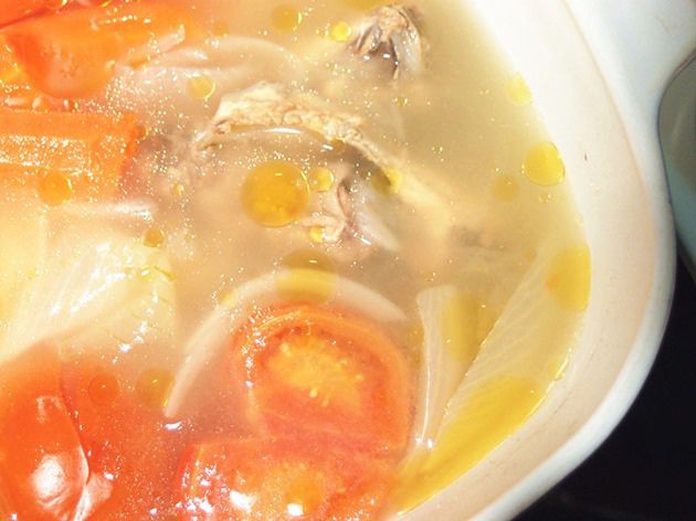 【清高湯食譜】雞骨蔬菜湯湯頭變清澈小撇步