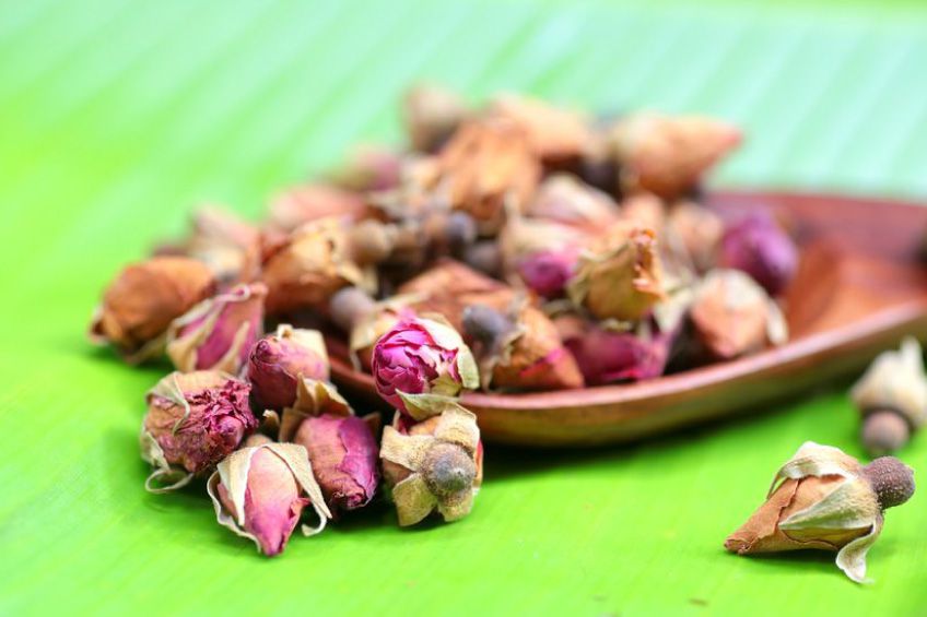 喝玫瑰茶還是農藥水？正確挑選花茶三秘訣