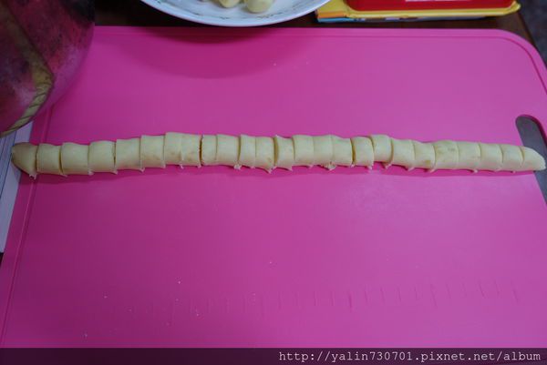 夜市小吃自己炸：秒殺黃金地瓜球