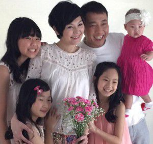 看到爸爸就討厭,女兒春青期不再是情人?