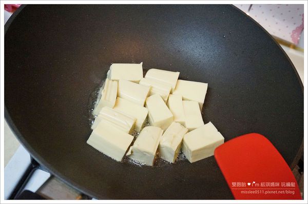 【食譜】簡單煎豆腐，關鍵醬汁即成驚世美味