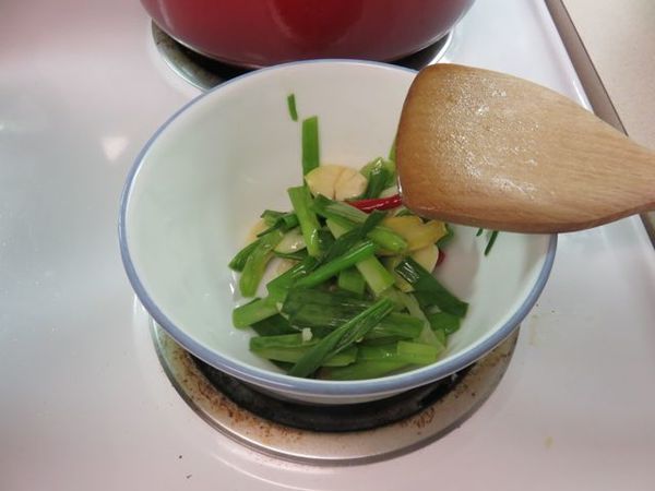 【食譜】超級下飯又營養！蔥爆牛肉好簡單