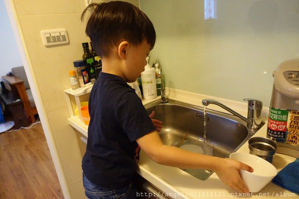 「我想自己做」在家也可以蒙特梭利