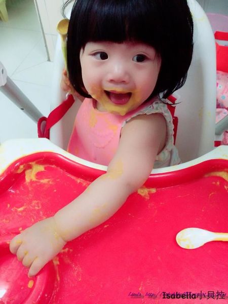 兩行為+六規矩，一歲寶寶也能獨立吃飯