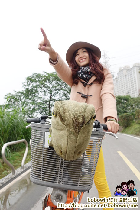 帶小孩騎腳踏車，逛免費3D侏儸紀恐龍公園