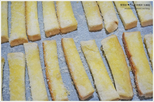 【食譜】免揉麵糰的超夯團購餅乾：奶油酥條