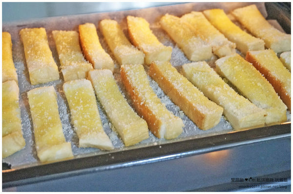 【食譜】免揉麵糰的超夯團購餅乾：奶油酥條