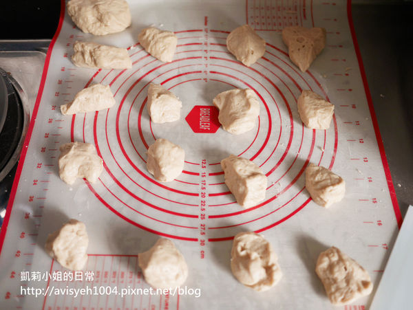 【食譜】超吸睛！熊熊造型煉乳麵包
