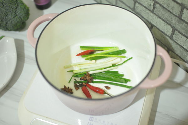 每個家都有一鍋滷肉,給孩子一個"家"的味道