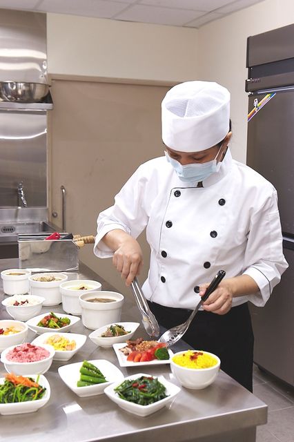 產後吃對月子餐,瘦身快又凍齡不顯老