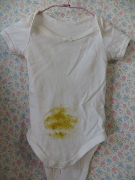 我的小寶貝若經常吐奶，該注意些什麼？