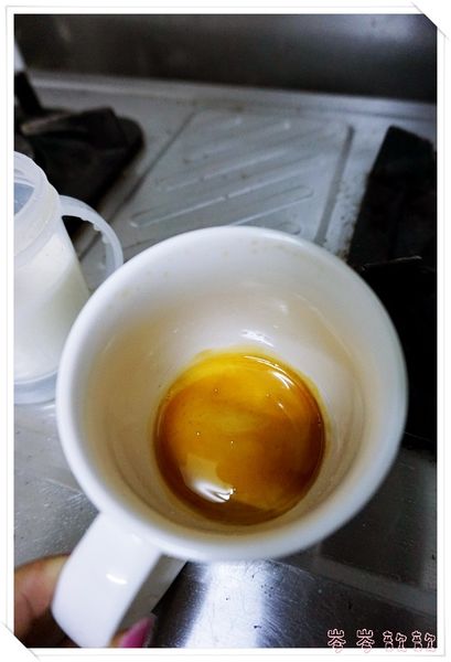 焦糖布丁,布丁做法,烤布丁,布丁食譜,布丁,微波爐,手工布丁,布丁 食譜,布丁 做法,烤布丁做法