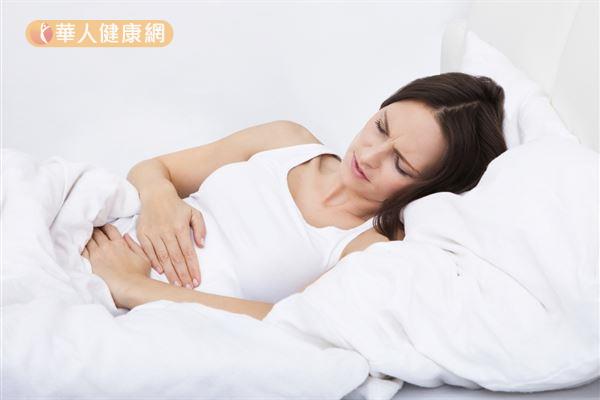 便祕、經痛竟是因骨盆歪斜!6動作骨盆歸位