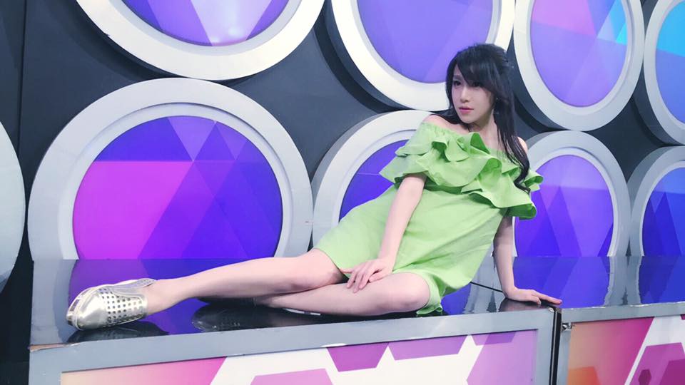 雙胞胎佩佩羞招做人秘訣,愛愛三姿勢添好孕