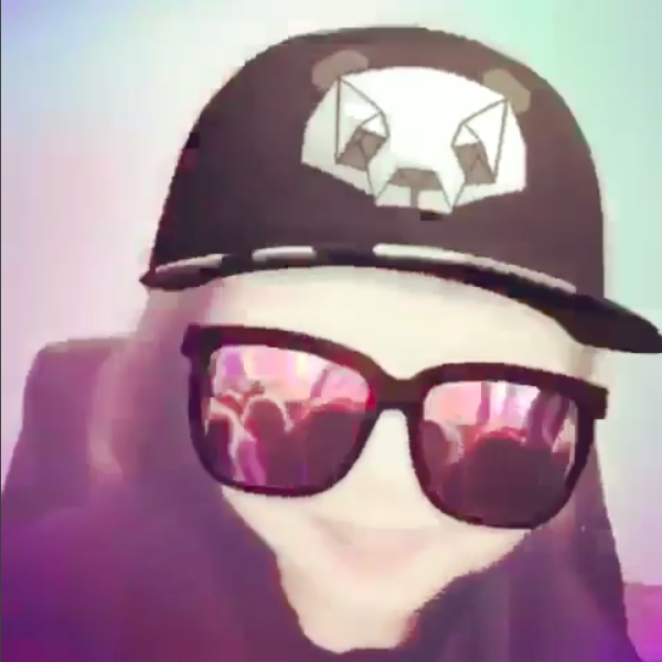 周董曬愛女隨歌起舞,女兒都會比較像媽媽嗎?