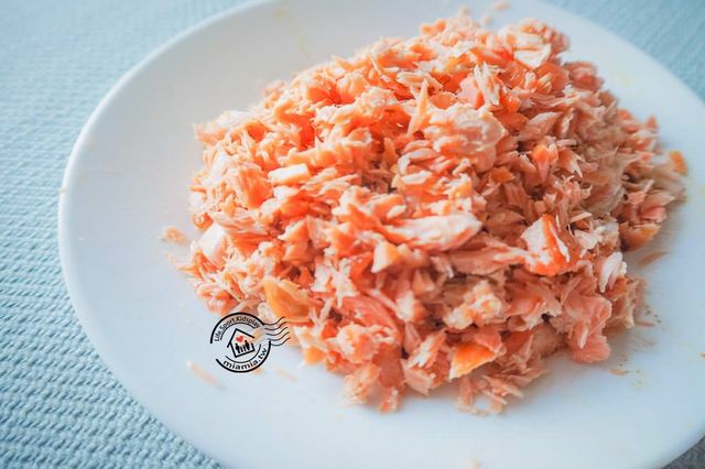 零失敗食譜 野餐必備【日式鮭魚三角飯糰】