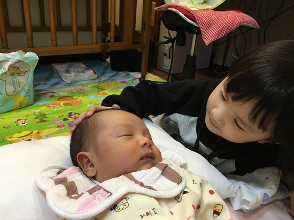 【生產懶人包】 新手爸媽的新生兒衣服準備清單 - 衣的用品