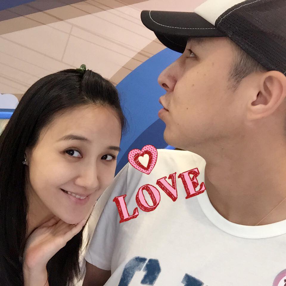 何妤玟,離婚