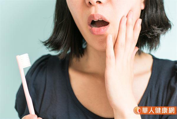 牙周病,牙根蛀牙,心血管疾病