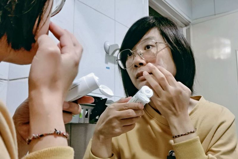 理膚寶水,理膚寶水防曬,理膚寶水b5,理膚寶水 b5,理膚寶水全面修復霜,la roche posay,理膚寶水推薦,理膚寶水 全面修復霜,理膚寶水安心霜