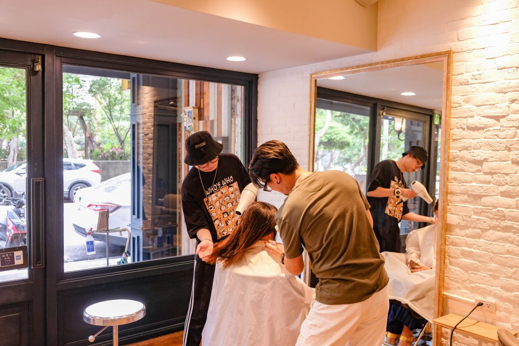 Hootalinqua Hair Salon,髮型,頭皮出油,洗護系列,洗髮精,護髮,天然有機,洗染劑,沙龍,美容