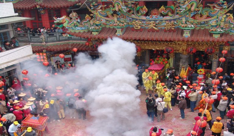 拱天宮,苗栗通霄海水浴場露營,柚香露露露營,欣園民宿,竹林秘境,臺鹽通霄觀光園區,通霄神社,苗栗,景點