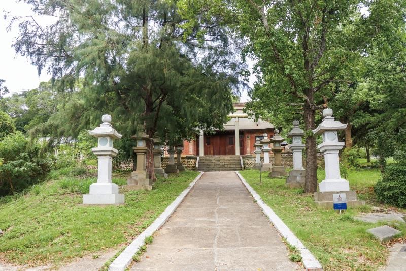 拱天宮,苗栗通霄海水浴場露營,柚香露露露營,欣園民宿,竹林秘境,臺鹽通霄觀光園區,通霄神社,苗栗,景點