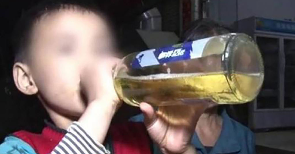 小孩 喝酒,酒精中毒,兒童 酒精中毒,兒童 飲酒,急性酒精中毒,飲酒 傷害,酒量,乙醛脫氫酶,酒精 影響,喝酒 影響